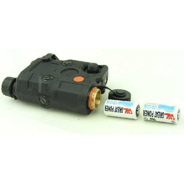 AIRSOFT PEQ 15 LASER LIGHT TORCH IR PRESSURE PAD RIS 20 RAIL